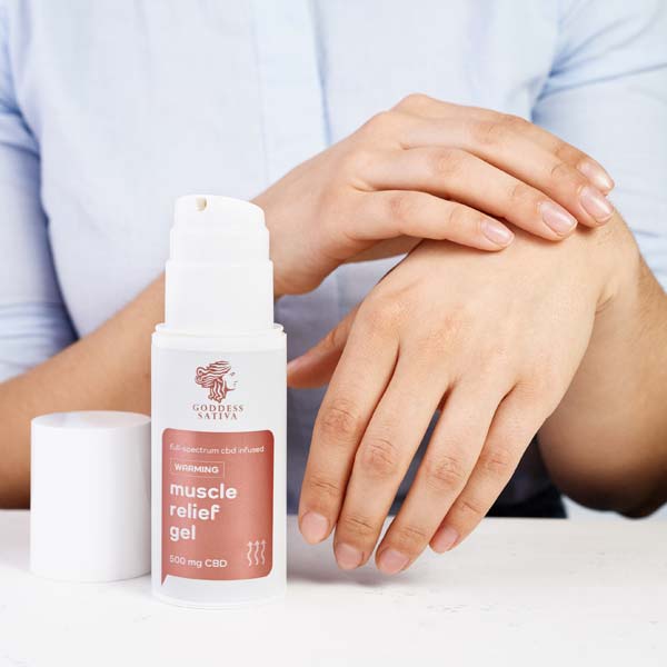 Muscle Relief Warming Gel, 500 mg CBD, 100 ml | Reakiro CBD