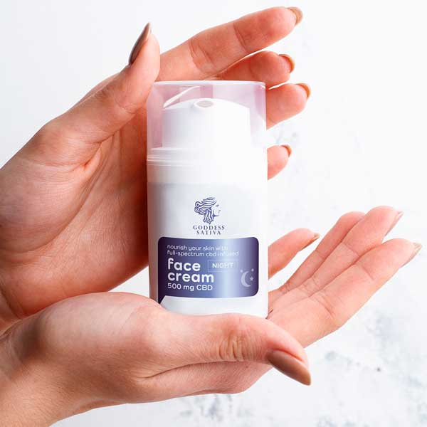 Nourishing Night Face Cream 500 mg | Reakiro CBD
