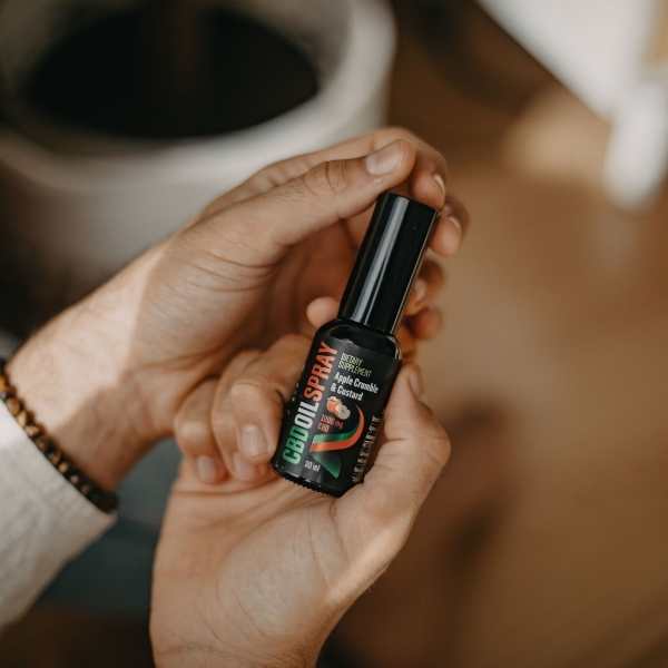 CBD Oil Spray Apple Crumble & Custard 1000 mg | Reakiro CBD